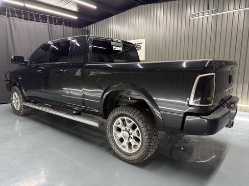 Used 2017 RAM 2500 Laramie w/ Sport Appearance Group AWD/4WD image 4