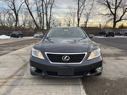 Used 2011 Lexus LS 460 AWD image 2