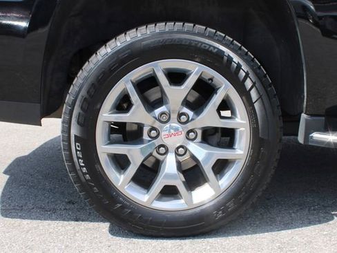 Used 2019 GMC Yukon SLT w/ Open Road Package AWD/4WD image 37