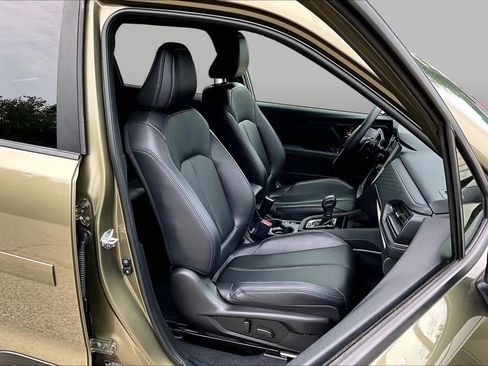 Used 2025 Subaru Forester Limited AWD/4WD image 8