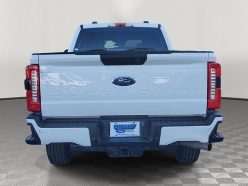 Used 2023 Ford F250 XL w/ STX Appearance Package image 6