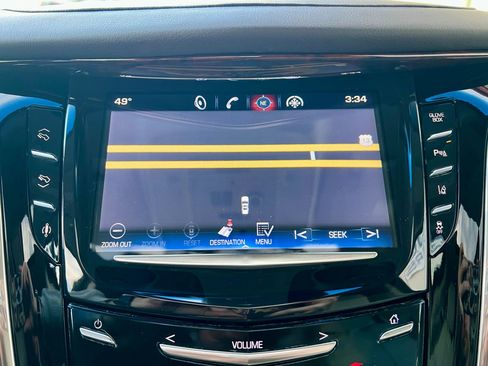 Used 2015 Cadillac Escalade Luxury image 26