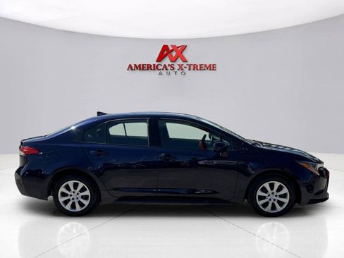 Used 2025 Toyota Corolla LE FWD image 7