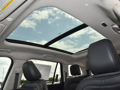 New 2026 Lincoln Aviator Reserve w/ Jet Appearance Package RWD image 34