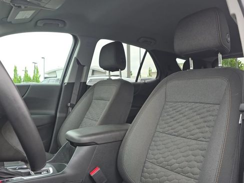 Used 2020 Chevrolet Equinox LT w/ Driver Convenience Package AWD/4WD image 21