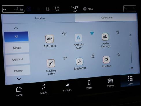 Used 2024 Chrysler Pacifica Touring-L AWD/4WD image 53
