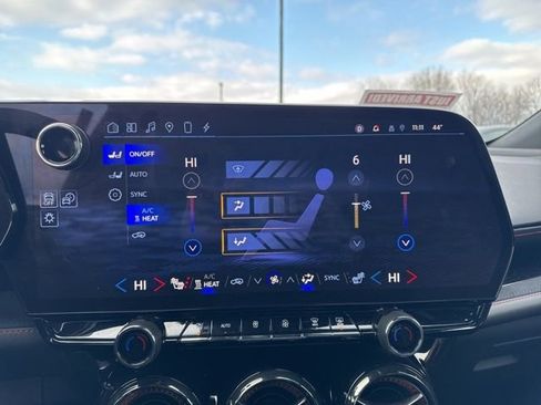 Used 2024 Chevrolet Blazer EV RS image 22