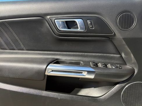 Used 2023 Ford Mustang Premium image 10