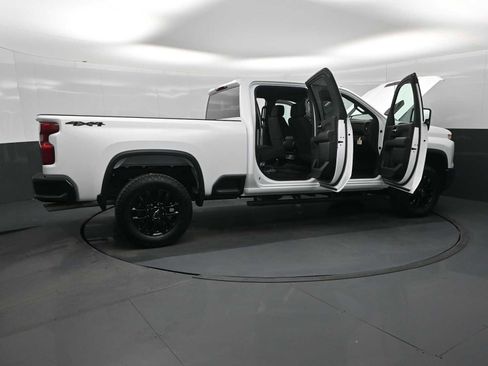 New 2026 Chevrolet Silverado 2500 Custom w/ Custom Value Package image 28