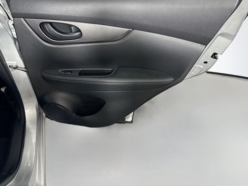 Used 2020 Nissan Rogue Sport S w/ Appearance Package FWD image 27