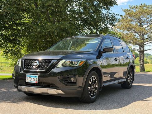 Used 2020 Nissan Pathfinder SL AWD/4WD image 1