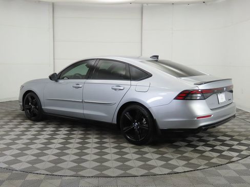 Used 2023 Honda Accord Sport image 7