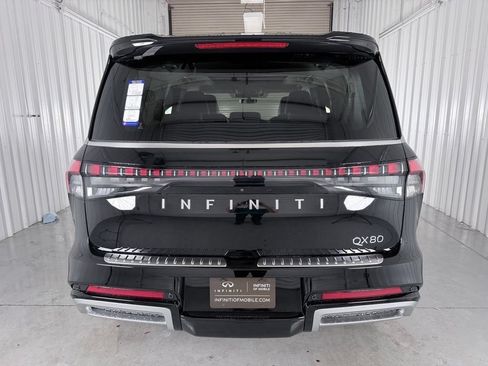 Certified 2026 INFINITI QX80 Luxe w/ Cargo Package RWD image 5