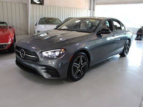 Used 2023 Mercedes-Benz E 450 4MATIC Sedan w/ Premium Package image 37