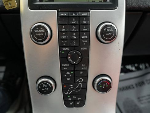 Used 2011 Volvo C70 T5 FWD image 24
