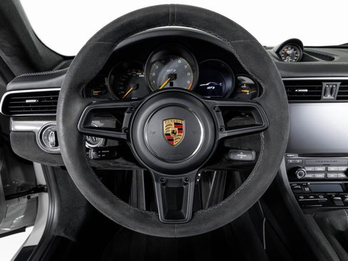 Used 2018 Porsche 911 GT3 image 4