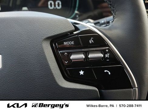New 2025 Kia Niro EX w/ EX Cold Weather Package image 18