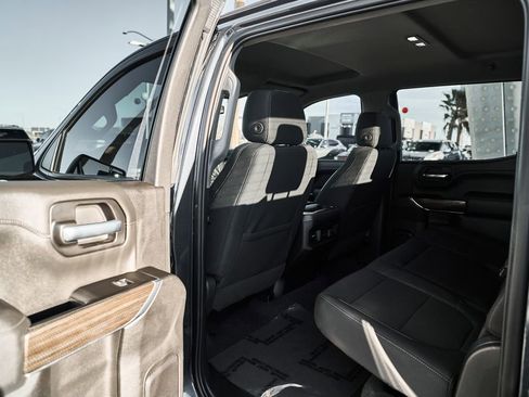 Used 2022 Chevrolet Silverado 1500 RST w/ Z71 Off-Road Package AWD/4WD image 11