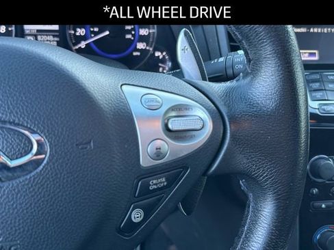 Used 2017 INFINITI QX70 AWD w/ Premium Package image 7