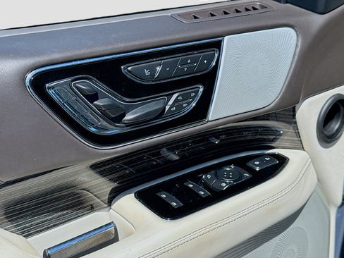 Used 2021 Lincoln Navigator Black Label AWD/4WD image 22