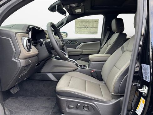 New 2026 Chevrolet Colorado ZR2 w/ Off-Road Front Bumper Package image 9