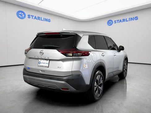 Used 2021 Nissan Rogue SV FWD image 8