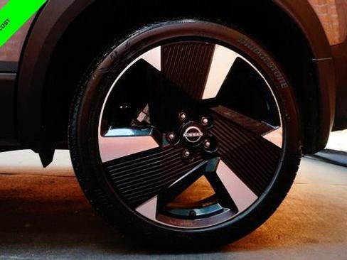 Certified 2025 Nissan Kicks SR AWD/4WD image 75