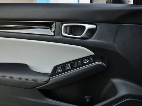 Certified 2025 Honda Civic Sport Touring image 17