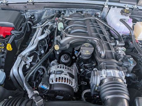 New 2026 Jeep Gladiator Sport AWD/4WD image 15
