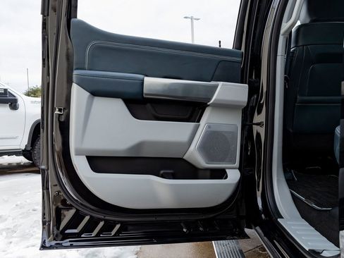 Used 2024 Ford F450 Limited w/ FX4 Off-Road Package image 34