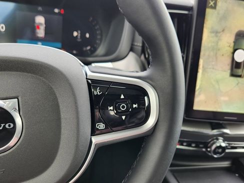 New 2026 Volvo XC60 B5 Ultra w/ Climate Package image 17