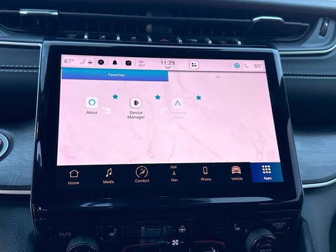 Used 2025 Jeep Grand Cherokee L Limited w/ Black Appearance Package image 29