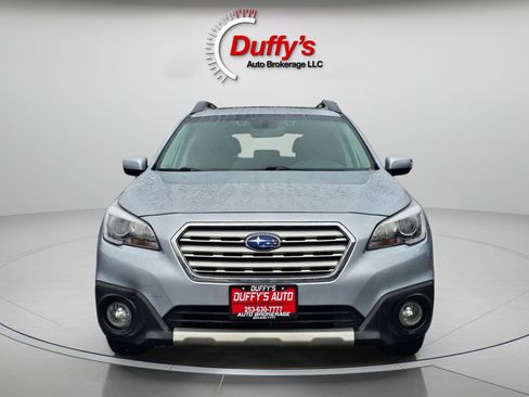 Used 2017 Subaru Outback 2.5i Limited AWD/4WD image 11