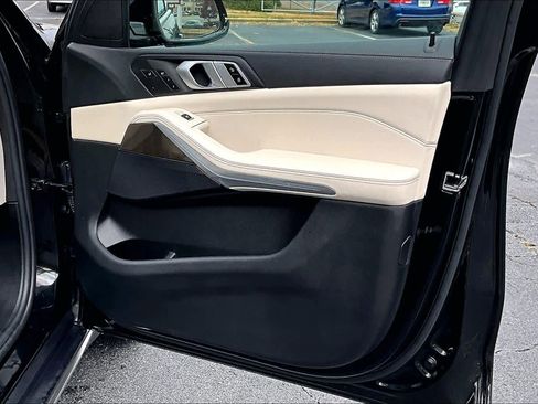 Used 2022 BMW X5 xDrive45e w/ Luxury Seating Package image 22