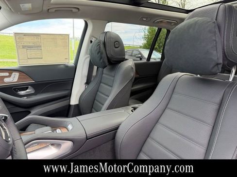New 2026 Mercedes-Benz GLS 450 4MATIC image 14