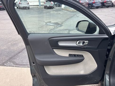 Used 2026 Volvo XC40 B5 Plus AWD/4WD image 16