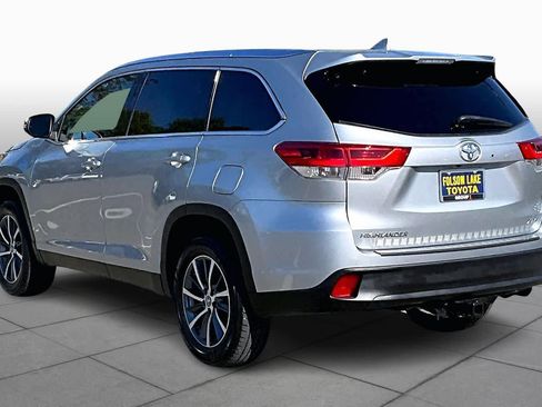 Certified 2019 Toyota Highlander XLE image 11