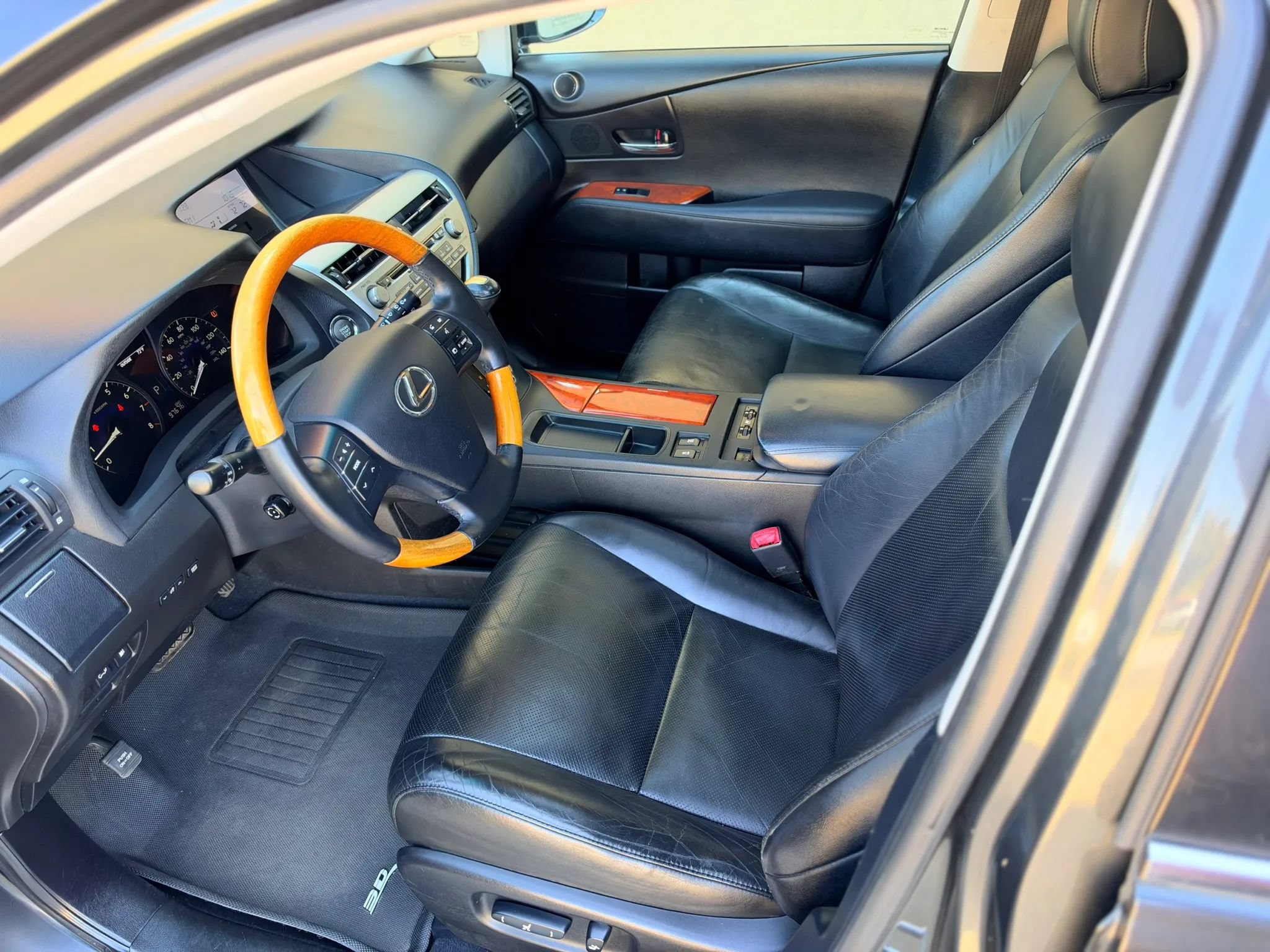 Used 2010 Lexus RX 350 AWD image 17