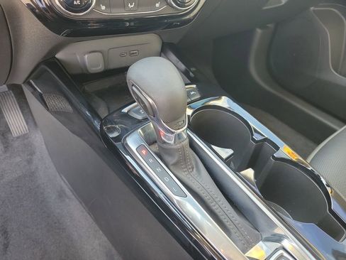 Used 2024 Chevrolet Trax ACTIV w/ Sunroof Package image 25