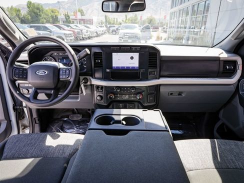Used 2023 Ford F350 XLT w/ 360-Degree Camera Package AWD/4WD image 17