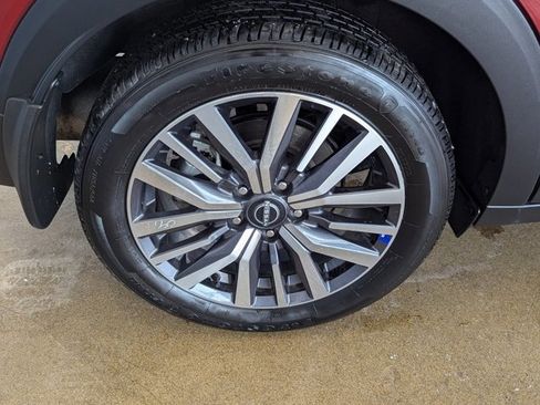 Certified 2023 Nissan Kicks SR w/ Exterior Package image 29