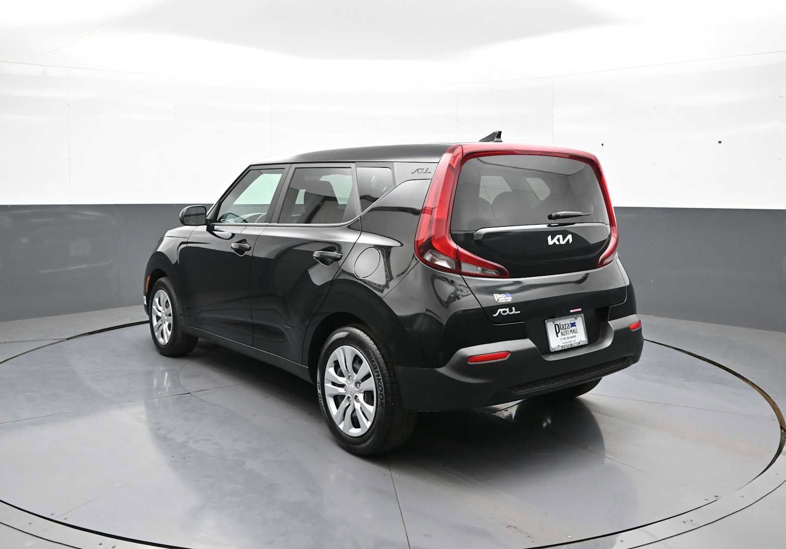 Used 2022 Kia Soul LX FWD image 8
