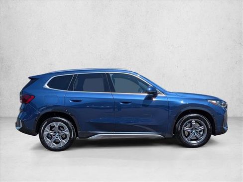Used 2025 BMW X1 xDrive28i w/ Technology Package AWD/4WD image 4