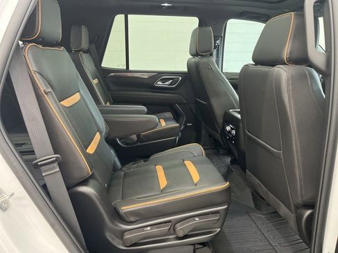 Used 2024 GMC Yukon AT4 w/ AT4 Premium Package AWD/4WD image 39
