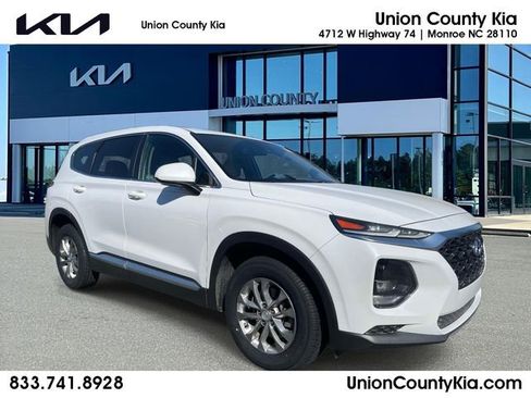 Used 2020 Hyundai Santa Fe SE w/ Cargo Package FWD image 1