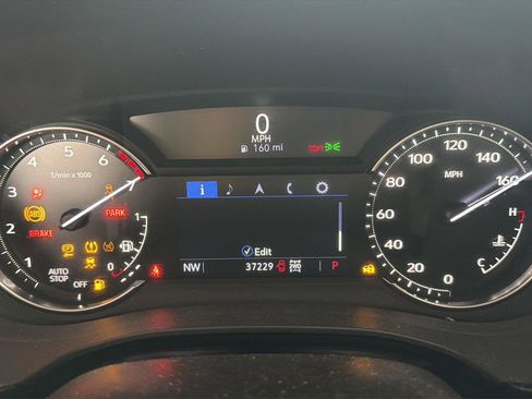 Used 2024 Cadillac XT6 Luxury w/ LPO, Floor Liner Package image 9