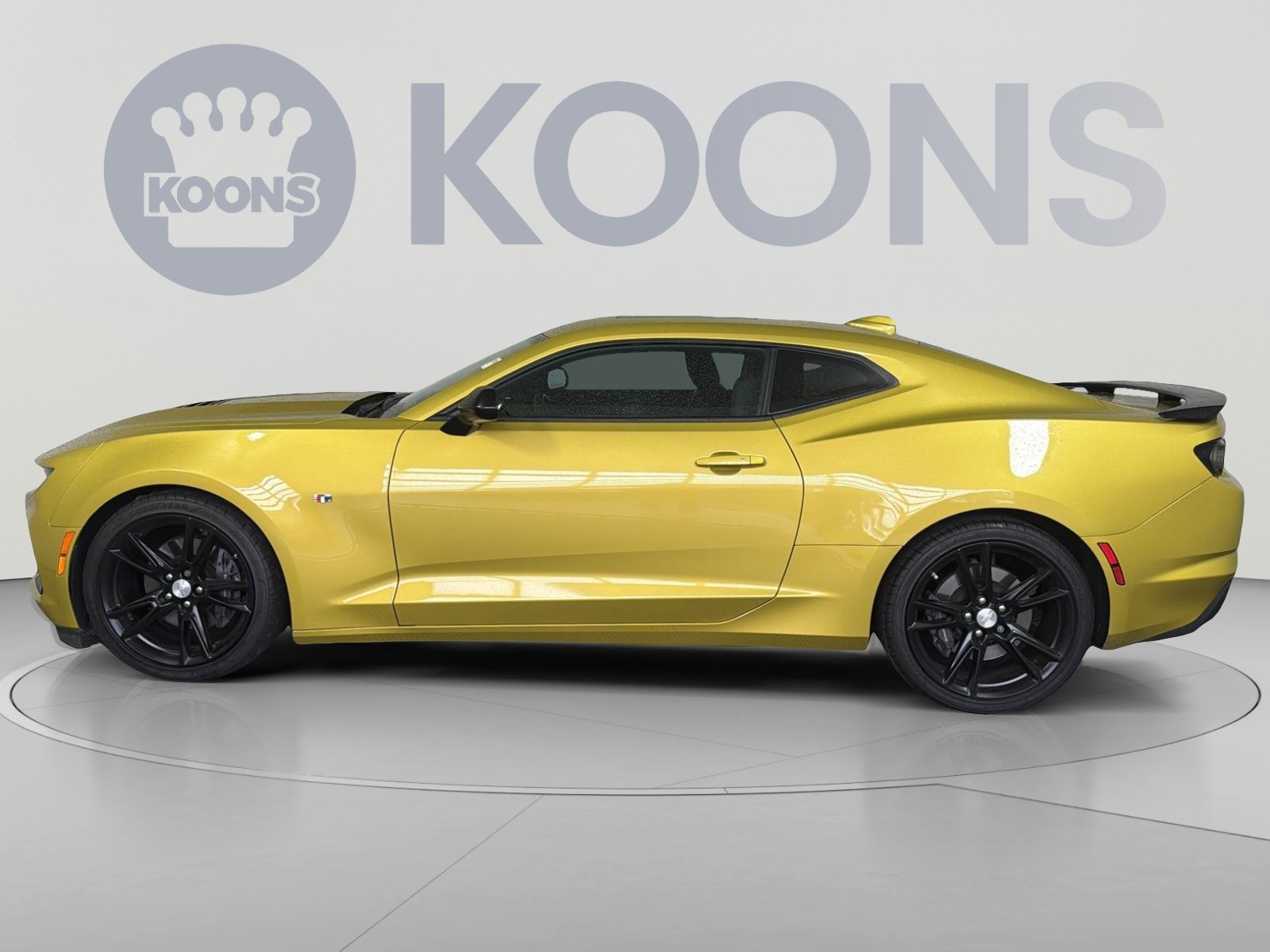 Used 2024 Chevrolet Camaro SS RWD image 2