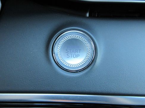 Used 2023 Genesis GV70 3.5T Sport w/ Sport Prestige Package AWD/4WD image 40