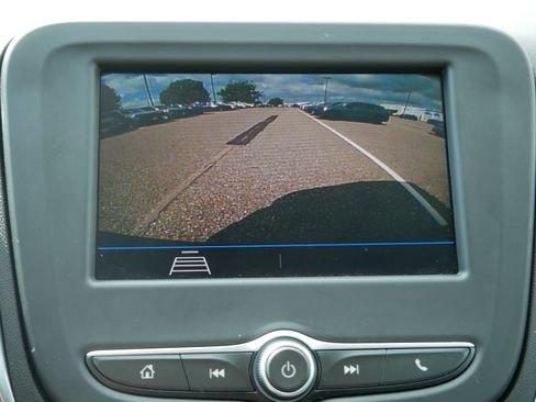 Used 2020 Chevrolet Equinox LT FWD image 27