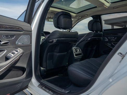 Used 2019 Mercedes-Benz S 560 4MATIC Sedan image 18